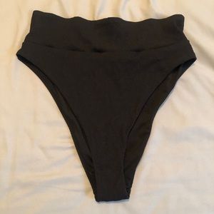 Aerie hi leg cheeky bottom